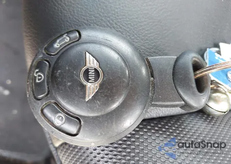 2013 Mini Clubman Cooper from USA, damaged, VIN WMWZF3C59DT491510